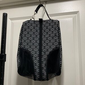 Black Geometric Travel Shoe Bag - Unbranded